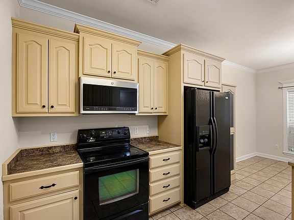 4th image of 15 Joshua Cir