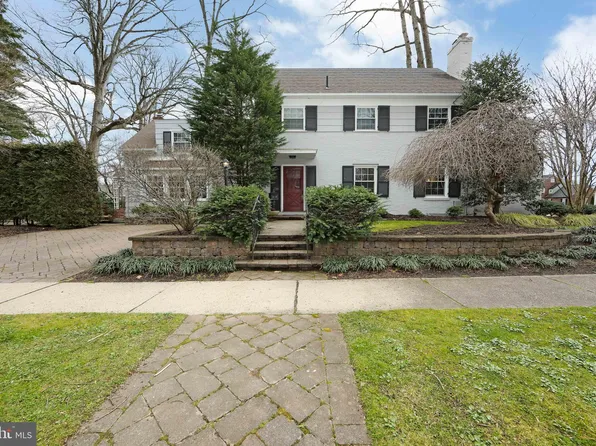 330 Woodland Ave, Haddonfield, NJ 08033