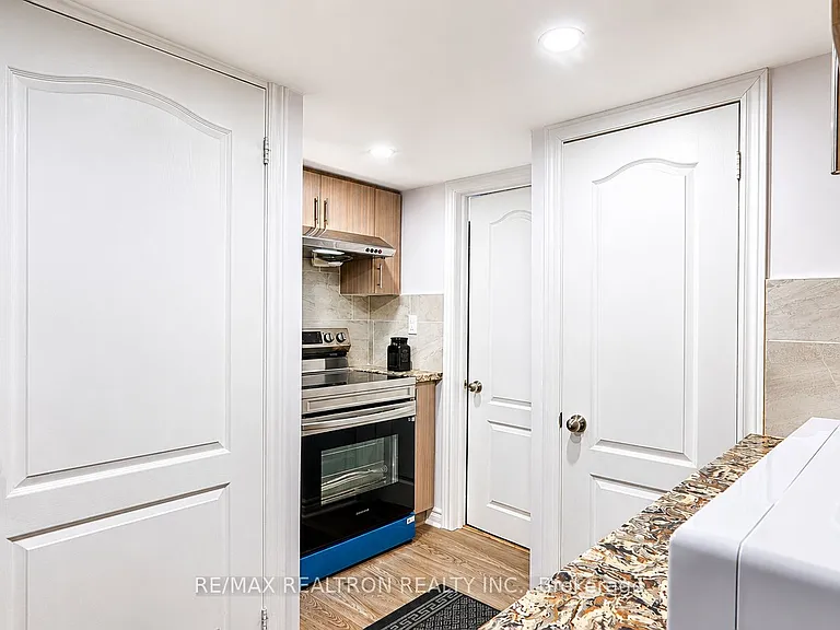 1157 Beneford Rd — Photo 12