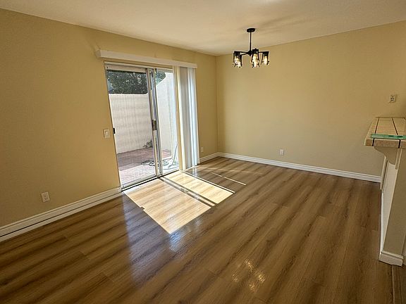 4th image of 32 Exeter #18