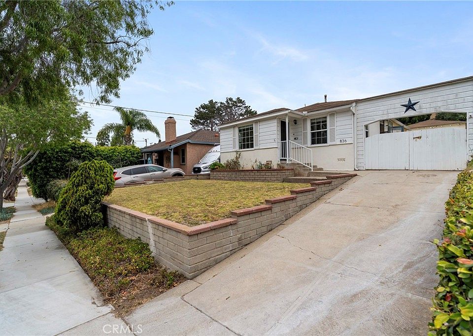 1st image of 836 Eucalyptus Dr