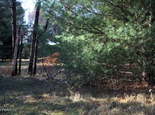 LOT 28 Meadow Ct, Hawley, PA 18428