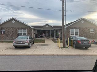 406 Indian Warpath Dr, Pacific, MO 63069