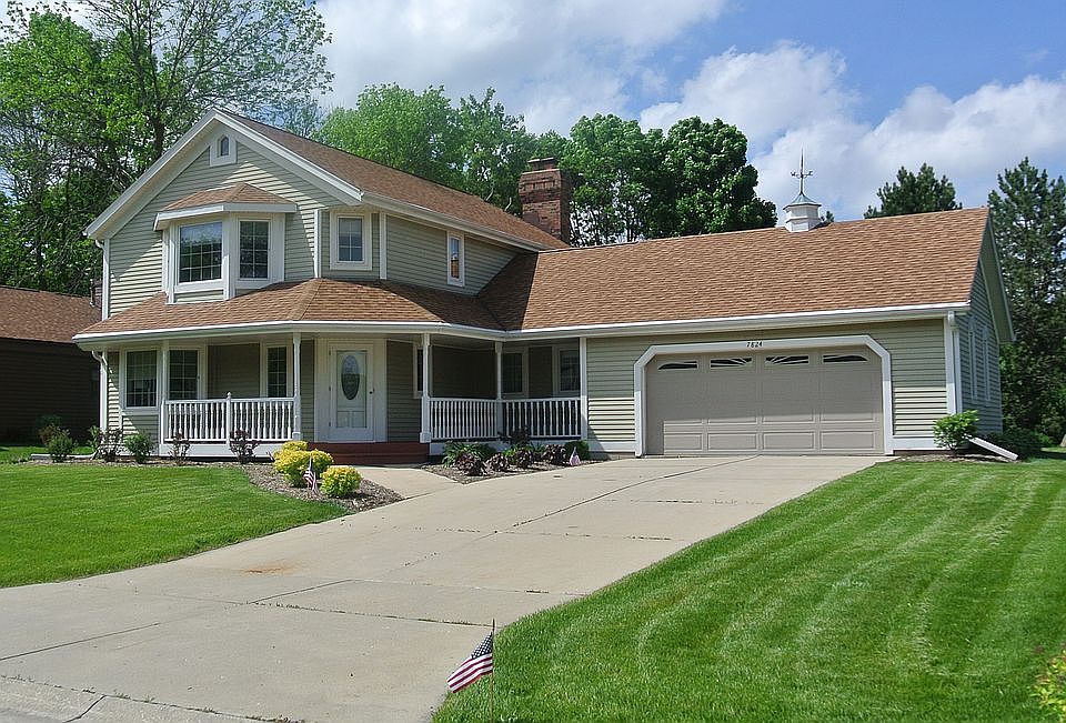 1st image of 7824 W Canterbury Ct