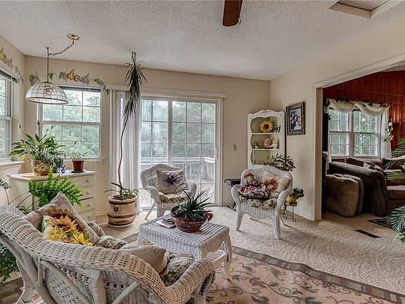 4th image of 8180 Elm Ln