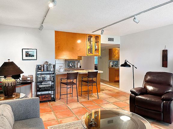 3rd image of 801 NE 18th Court #404