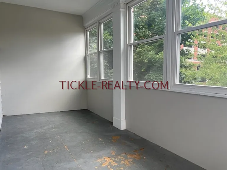 681 Averill Ave. — Photo 3