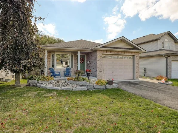 217 North St E, Tillsonburg, ON N4G 1B8