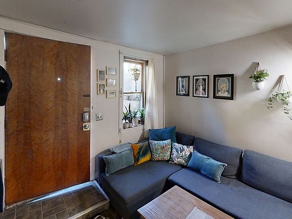 3rd image of 500 Catherine St #4