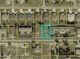911 SE 8th Ter, Cape Coral, FL 33990