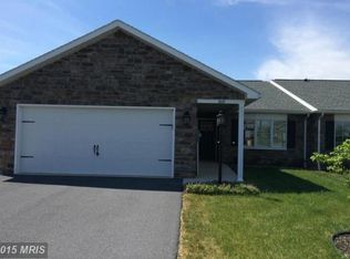 160 Tobin Dr, Chambersburg, PA 17201