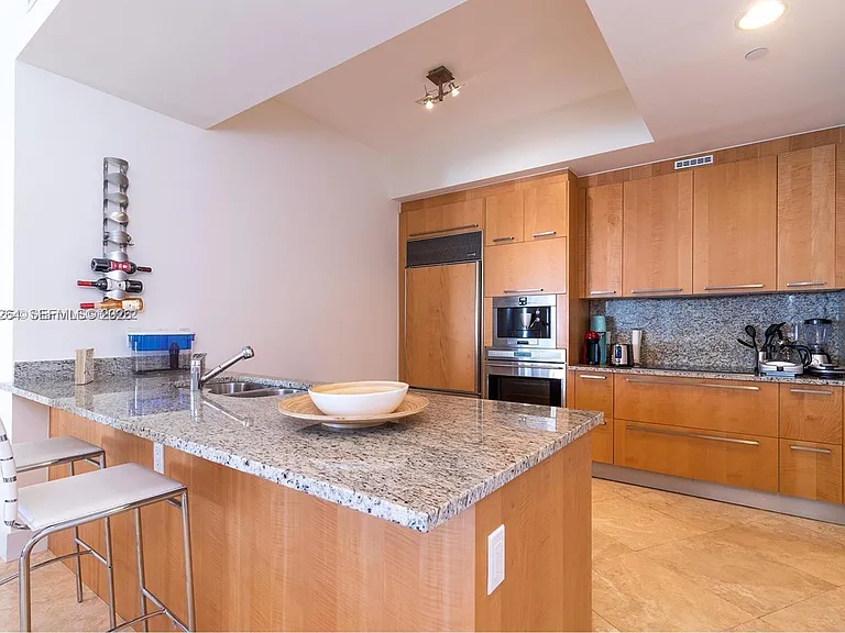 15811 Collins Ave #2103 — Photo 4