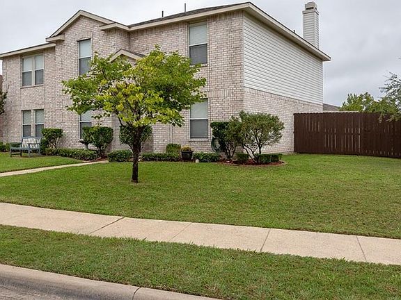 2nd image of 1526 Stewart Dr