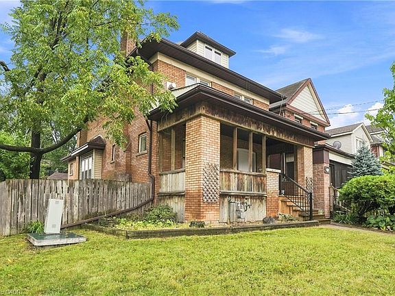 3rd image of 52 Kensington Ave N