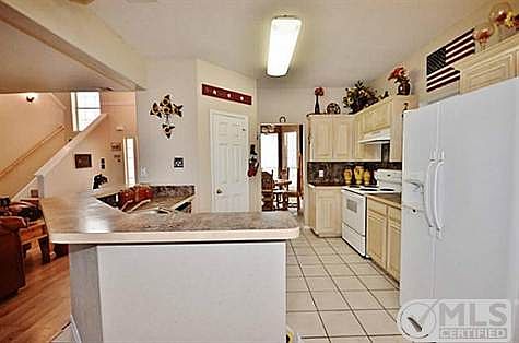 5th image of 215 Nocona Dr