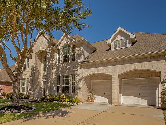 2nd image of 6010 Briar Hill Ct