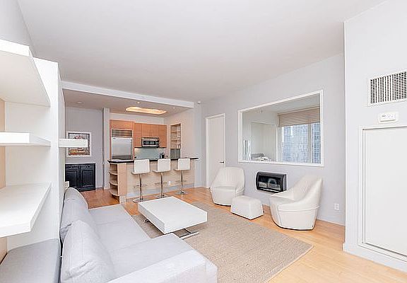 2nd image of 325 5th Ave APT 34E