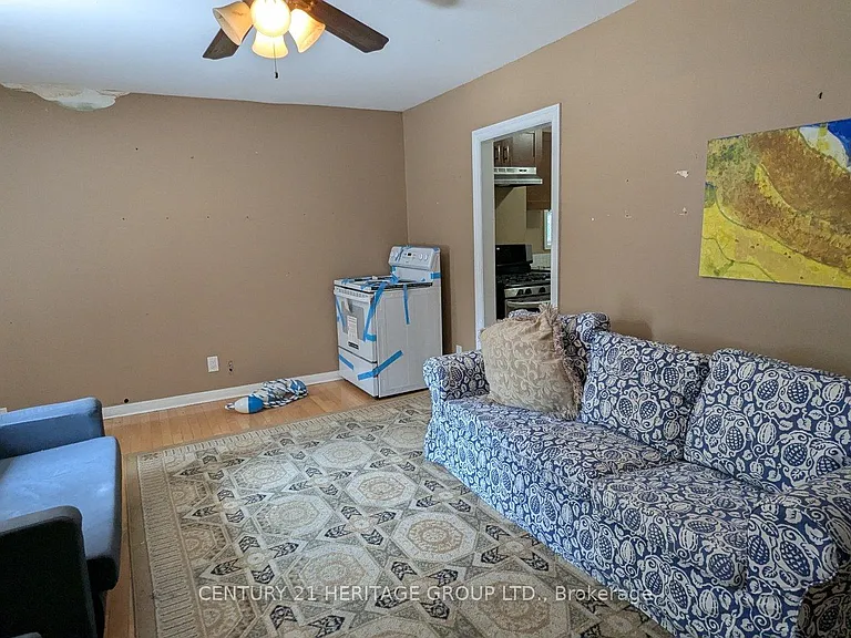 25 Bush Dr — Photo 3