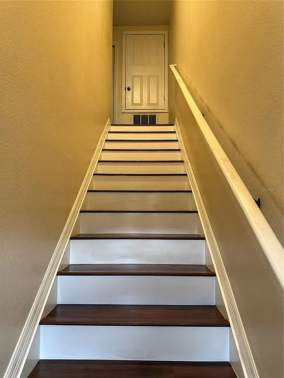 3 bed, 2.5 bath, 1495 sqft, $2,000 — Photo 4