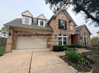 2403 Galleon Point Ct, Pearland, TX 77584