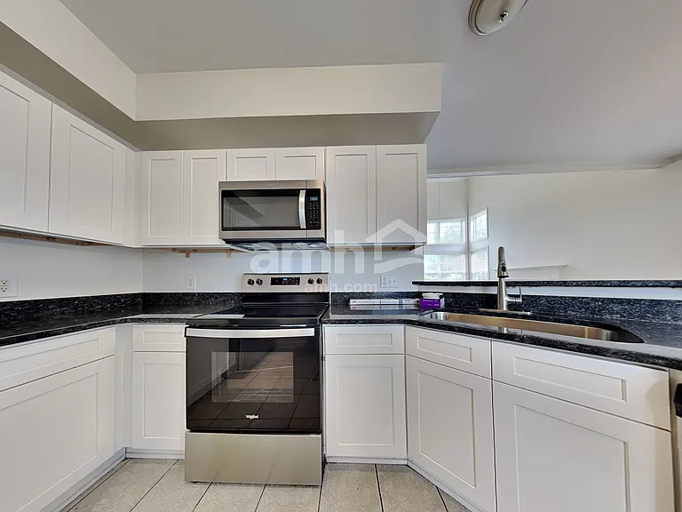 7 Otter Creek Dr — Photo 3