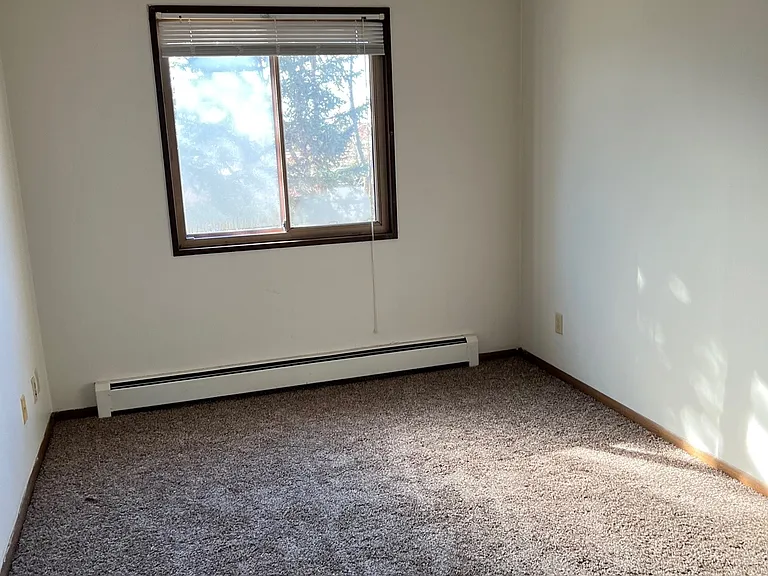 Skaff Apartments - Moorhead — Photo 123
