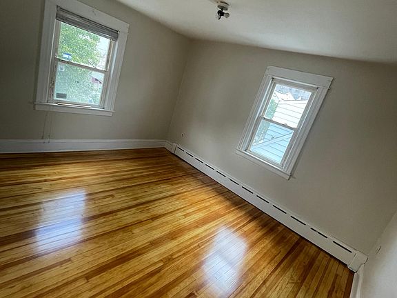 3rd image of 390 Pleasant Ave Floor 2