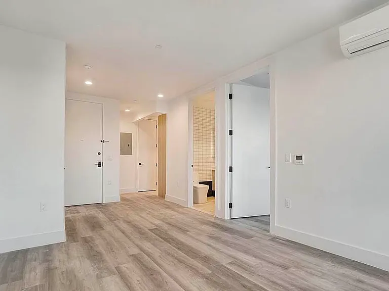 1634 Church Ave #701 — Photo 4