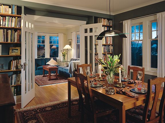 Dining looking to Living Rm