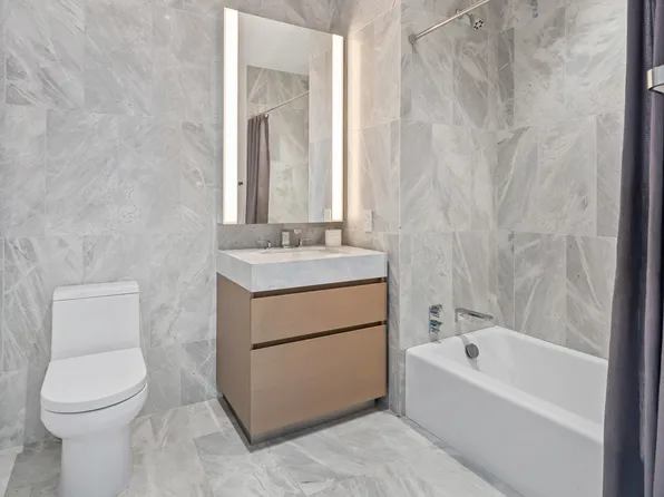 15 Hudson Yards image 10 of 27