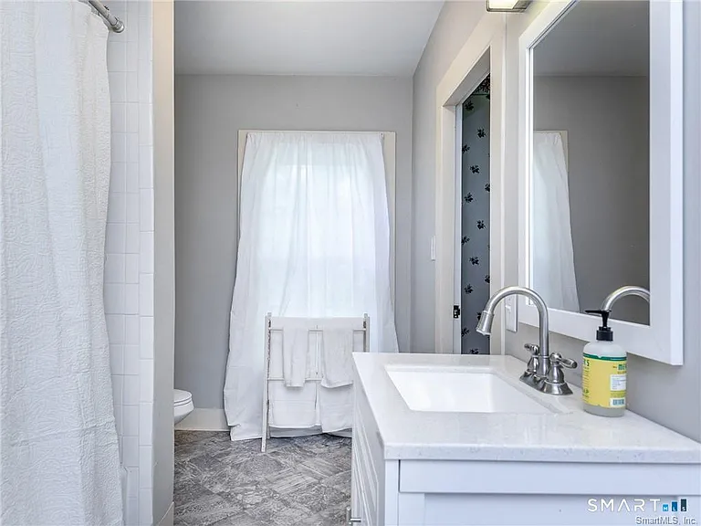 103 Litchfield Rd — Photo 13