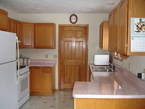 3rd image of 17161 Avalon Dr