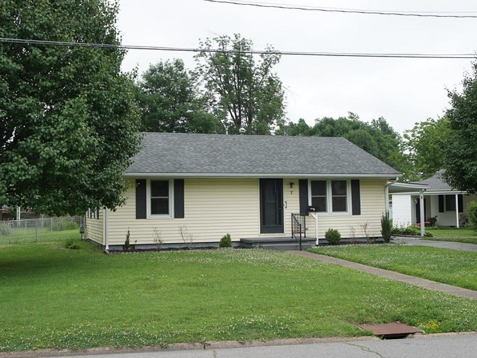 1st image of 7 Marberry Dr