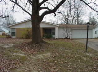 205 N Point Rd, Fairview Hts, IL 62208