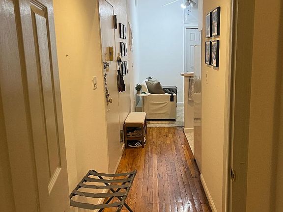 4th image of 103 W 80th St #2W