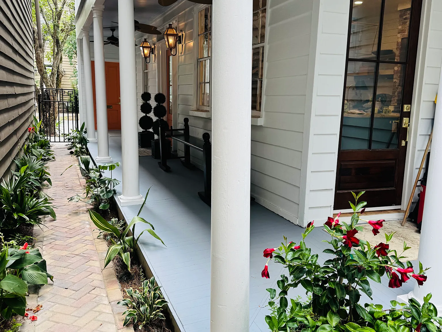 2 bed, 2.5 bath, 1583 sqft, $6,000 — Photo 4