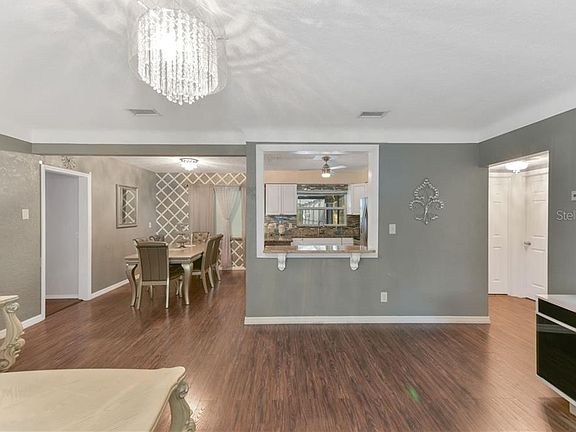 4th image of 653 37th Ave S