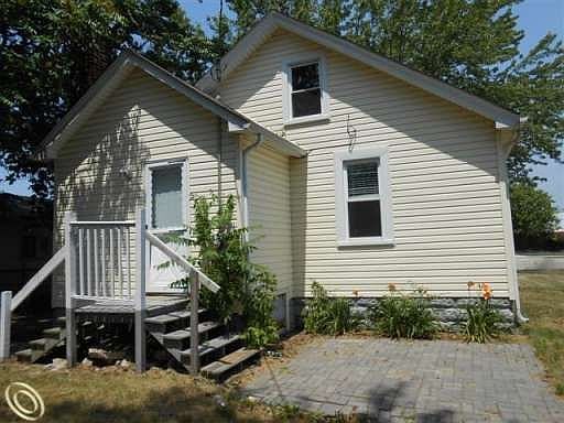 3rd image of 18188 Brohl St
