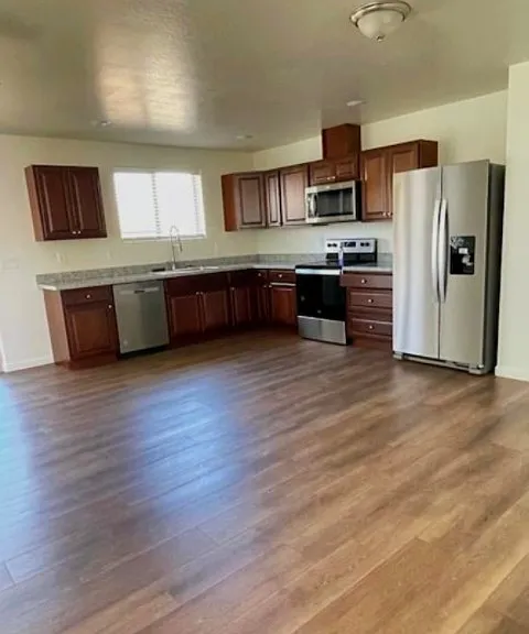 4523 N Robert Rd #2 — Photo 4