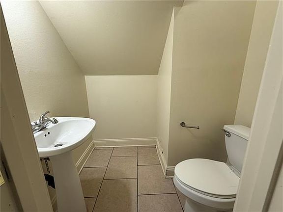 5th image of 8401 Livingston Ave APT D