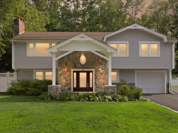 6 Gay Dr, Sharon, MA 02067