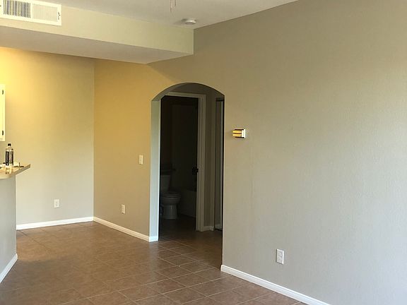 2nd image of 5166 S Jones Blvd Unit 106