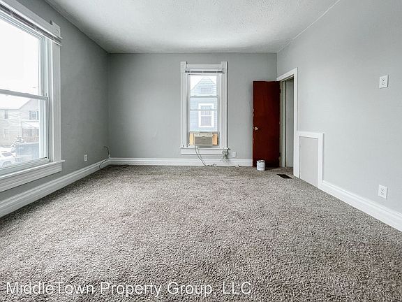 4th image of 211 N 17th St #11041482