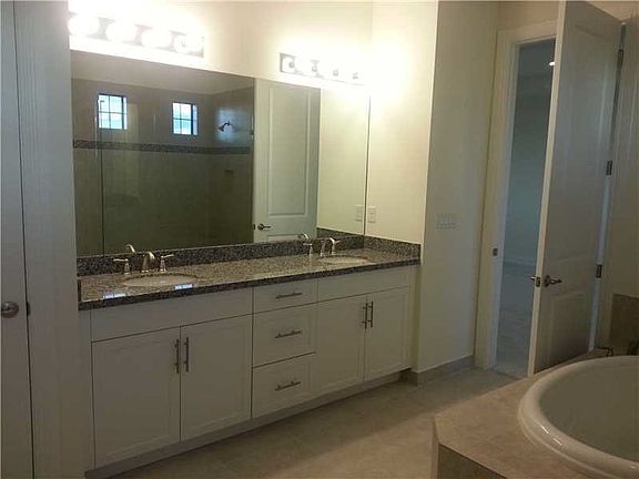 4th image of 8865 Watercrest Cir W