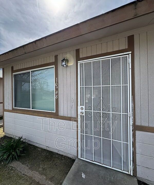 1st image of 10748 Railroad Ave