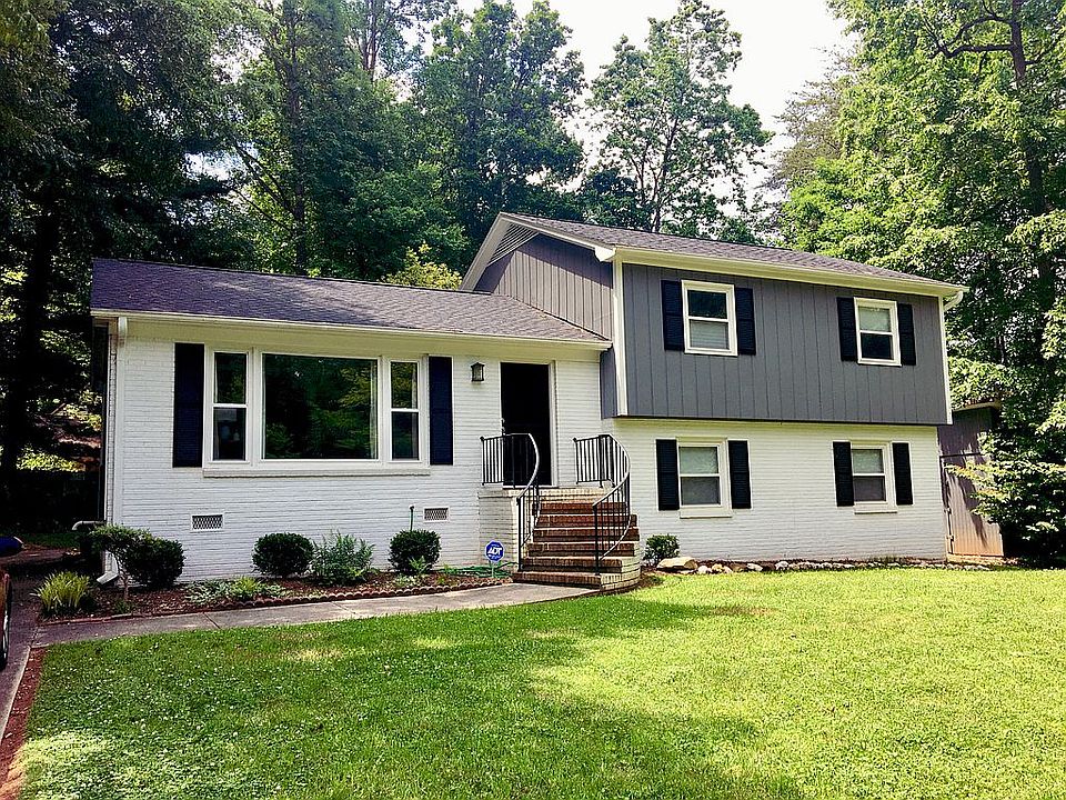 1st image of 22 Medford Dr