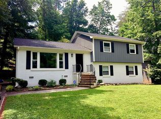 22 Medford Dr, Mebane, NC 27302