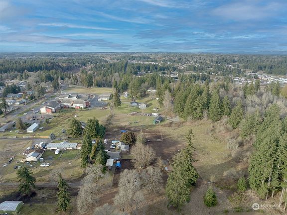 5th image of 17201 36th Avenue E