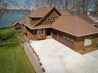 5729 Wagner Ln, West Bend, WI 53095