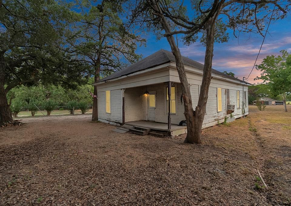 19257 Highway 30, Richards, TX 77873 Zillow